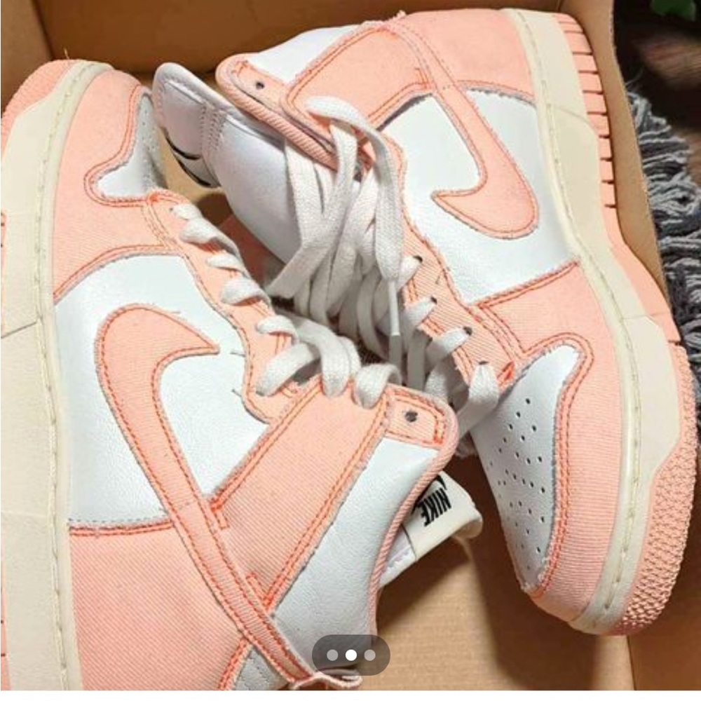 Nike high top dunk 1985